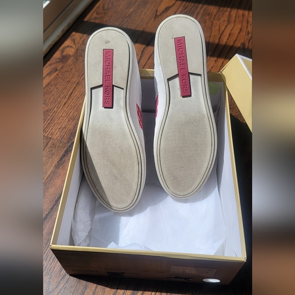 Michael Kors colby sneaker - Picture 5 of 15